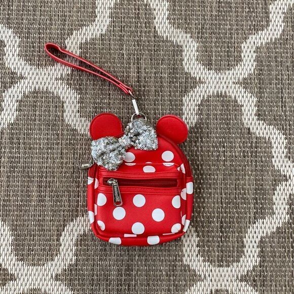 Disney loungefly wristlet - Picture 1 of 5